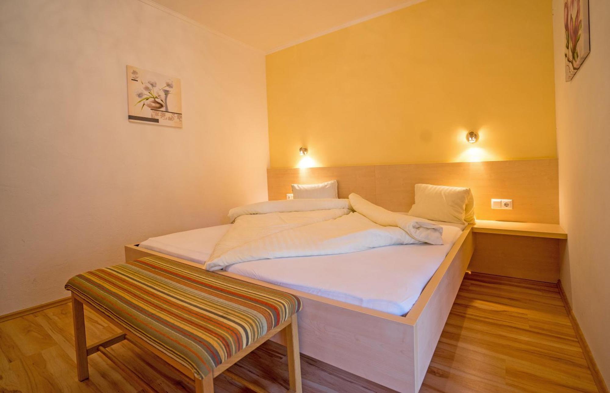 Hotel Haus Stampfer Weissensee Habitación foto